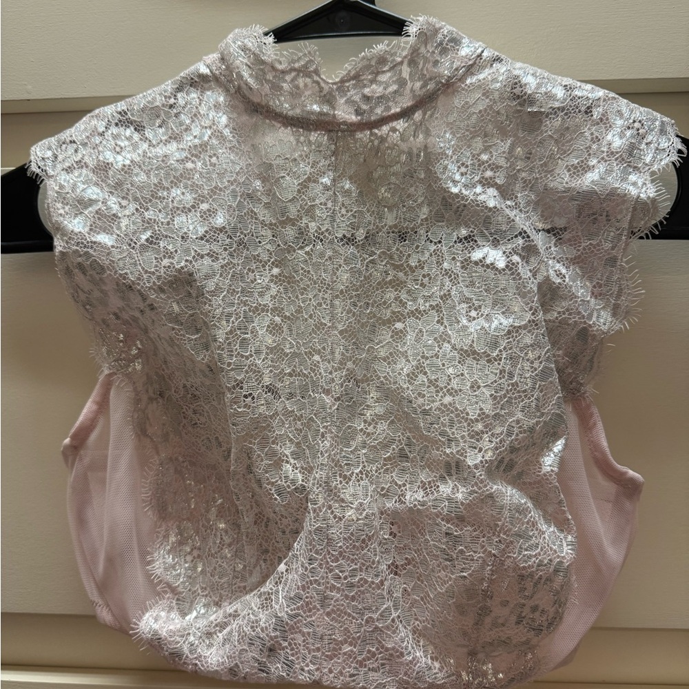 Victoria's Secret Pale Pink Lace Crop Top